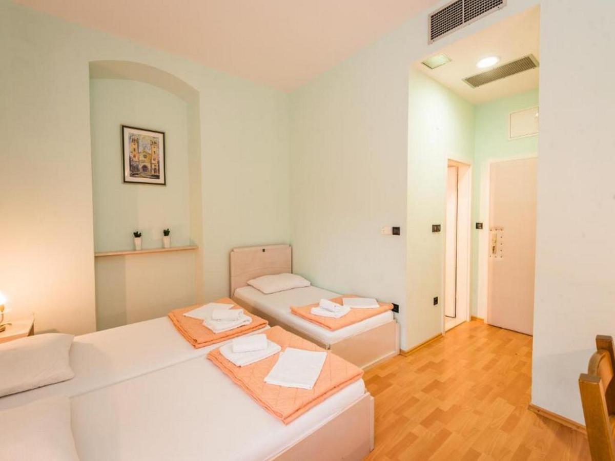 Guesthouse Aurora Trpanj Extérieur photo